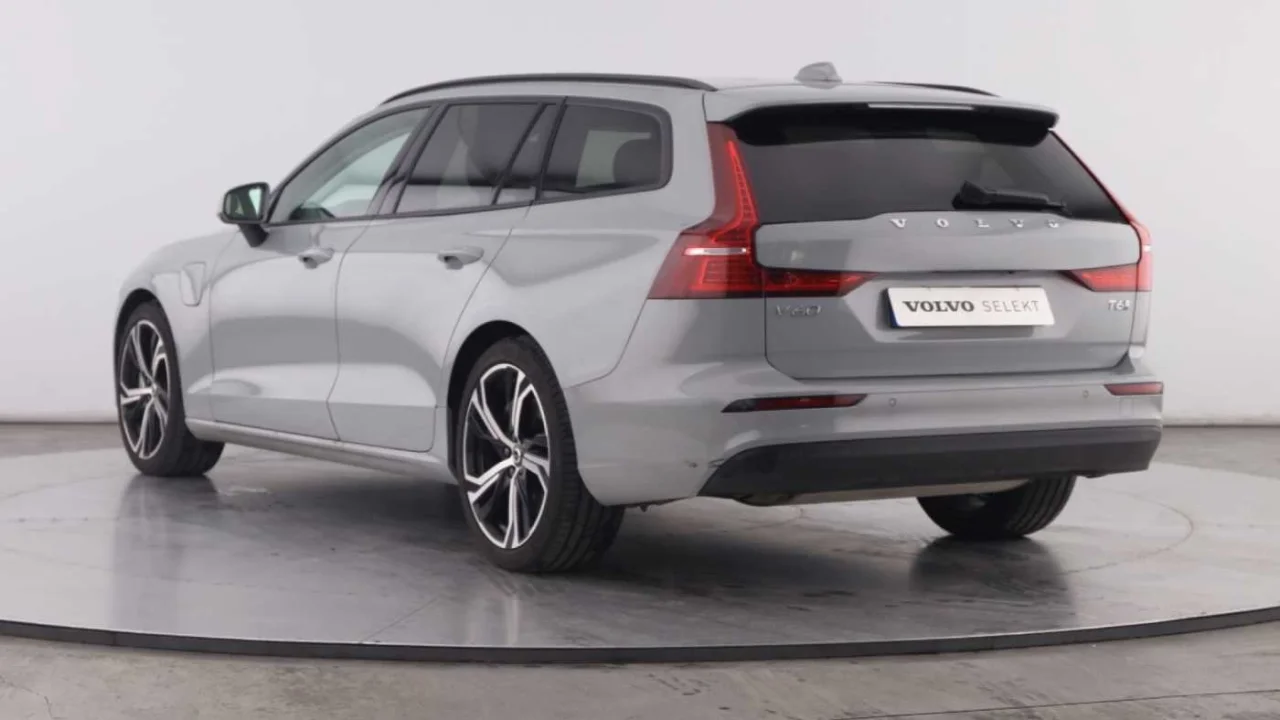 Volvo V60 T6 Core 9