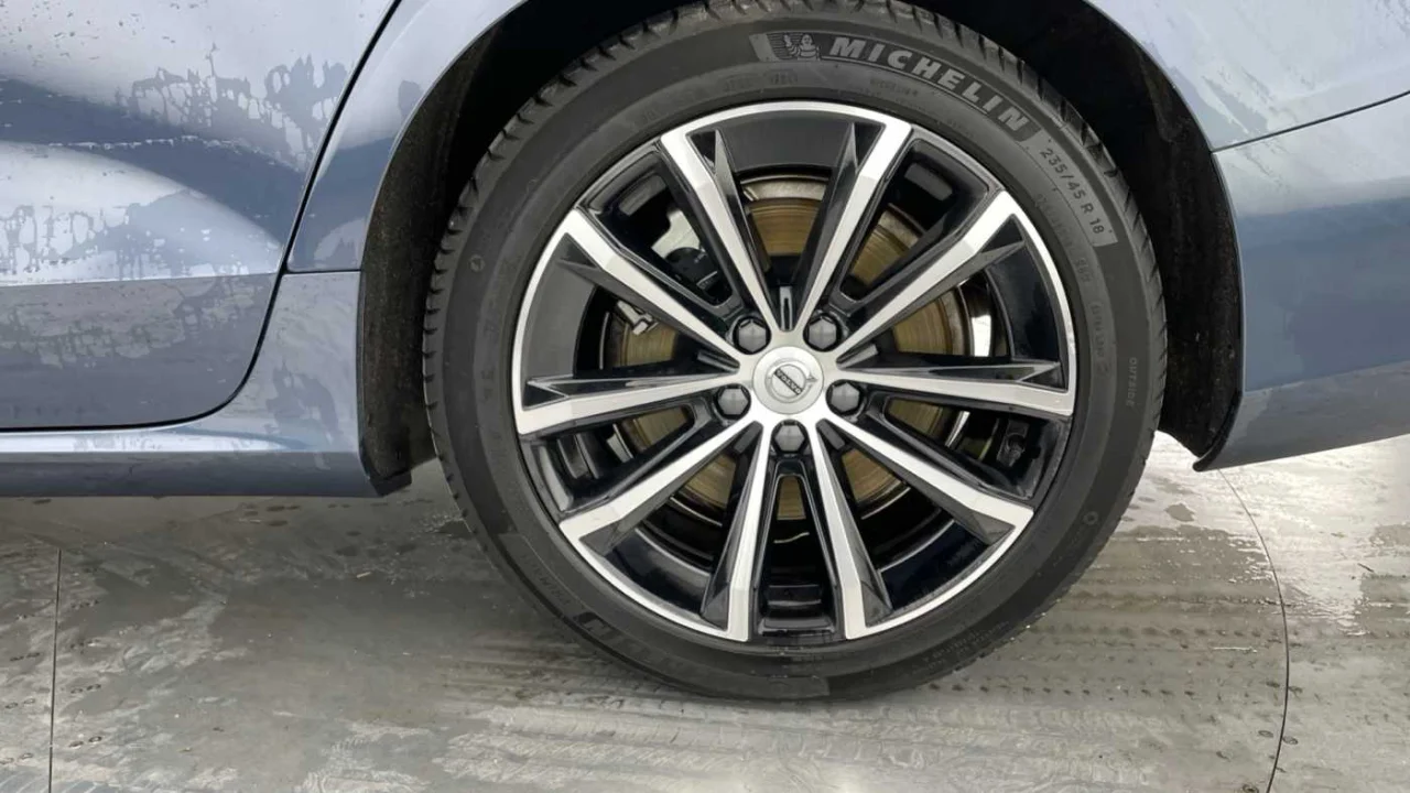 Volvo V60 T6 Core 12