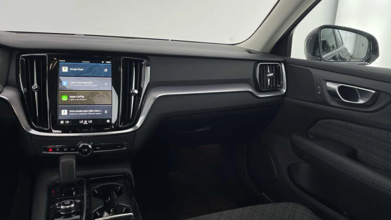 Volvo V60 T6  Core 3