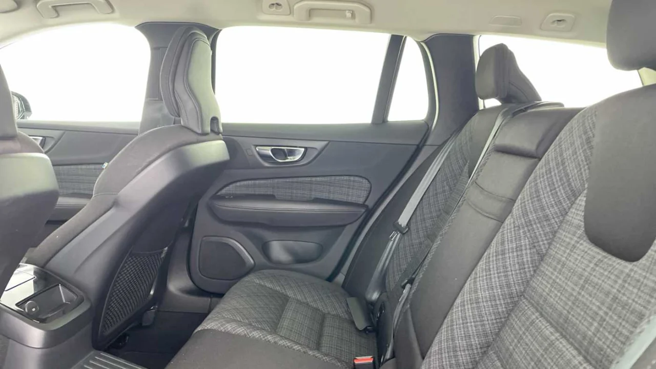 Volvo V60 T6  Core 4