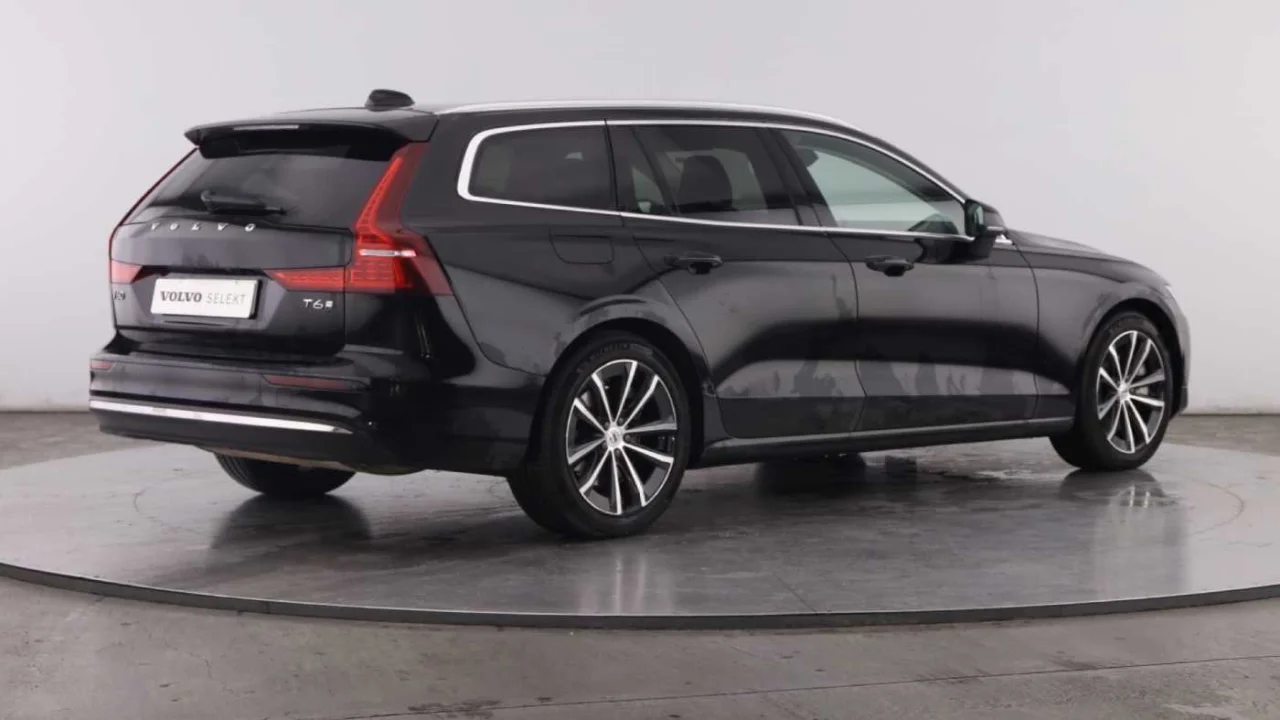 Volvo V60 T6  Core 8