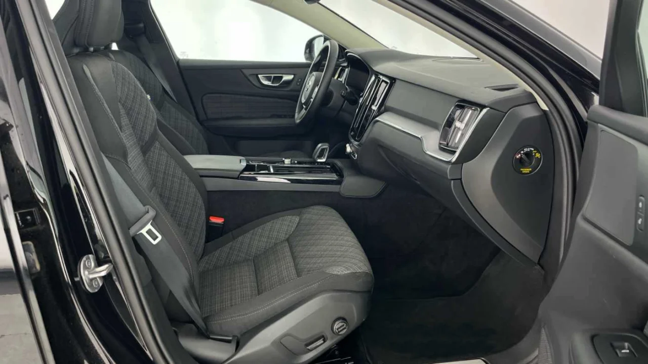 Volvo V60 T6 Core 3