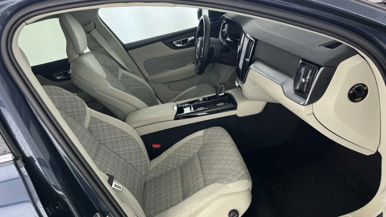 Volvo V60 T6 Core 2
