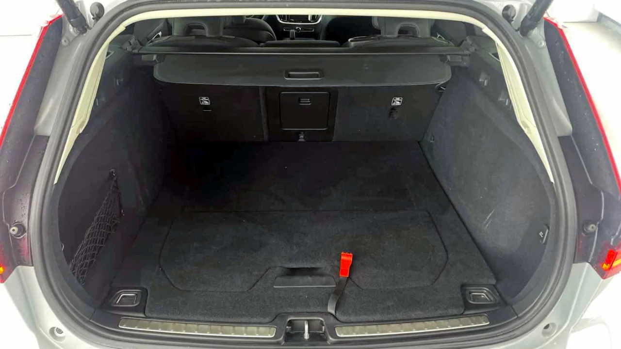 Volvo V60 T6 Core 9
