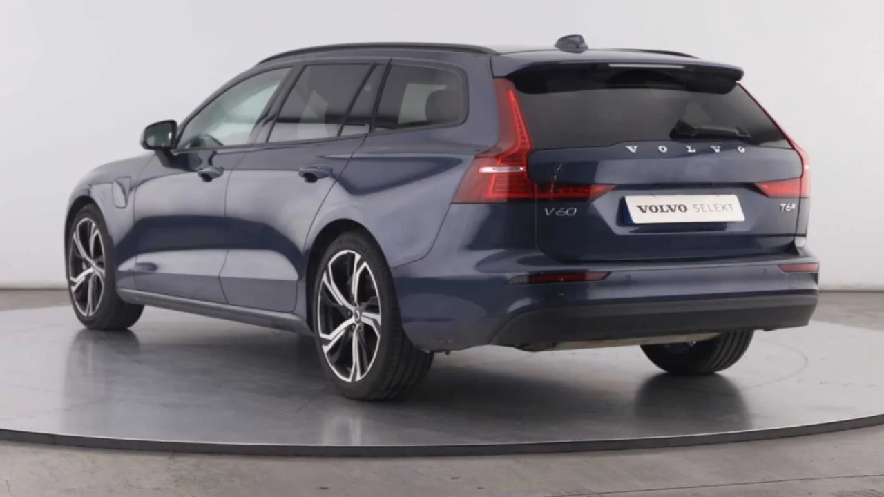 Volvo V60 T6 Core 7