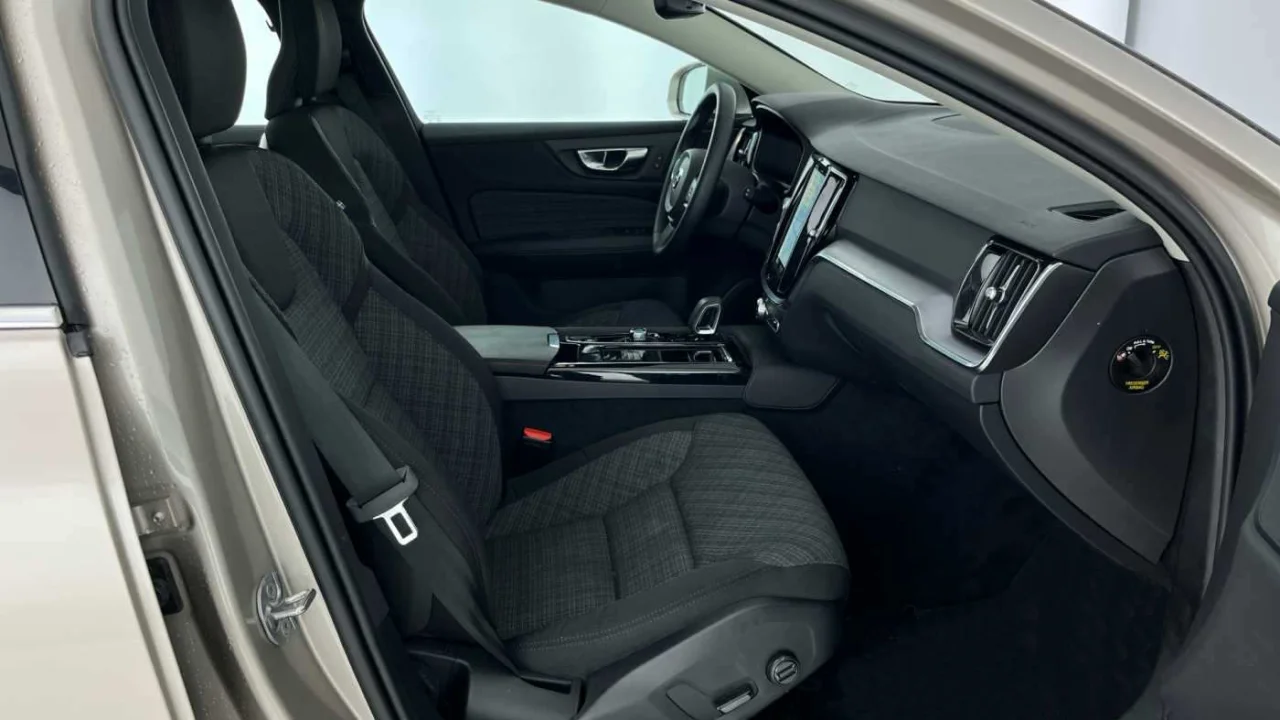 Volvo V60 T6 Core 2
