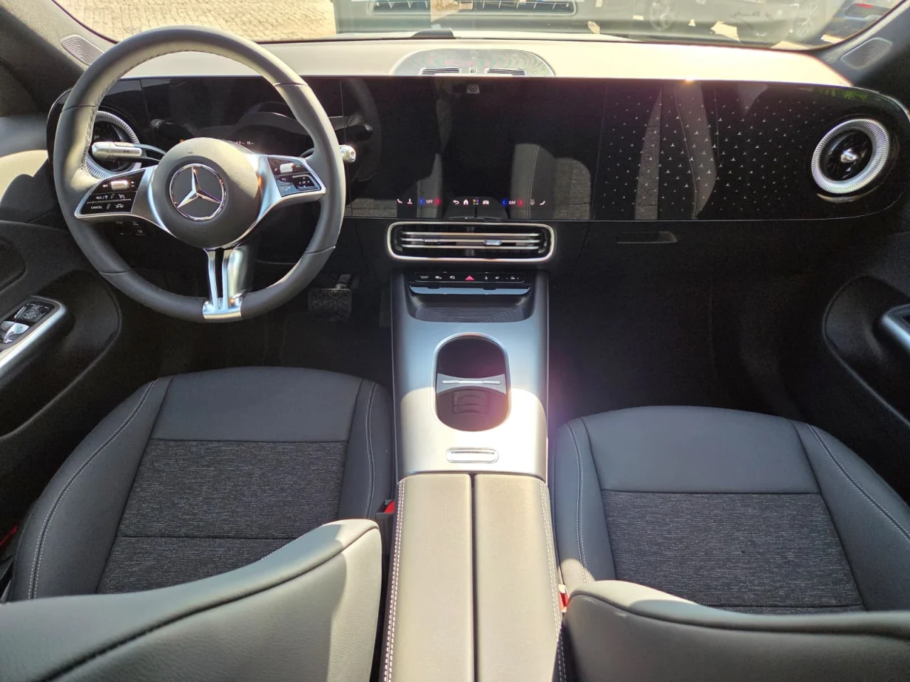 Mercedes Classe CLA 220 Progressive Advanced Coupé 2