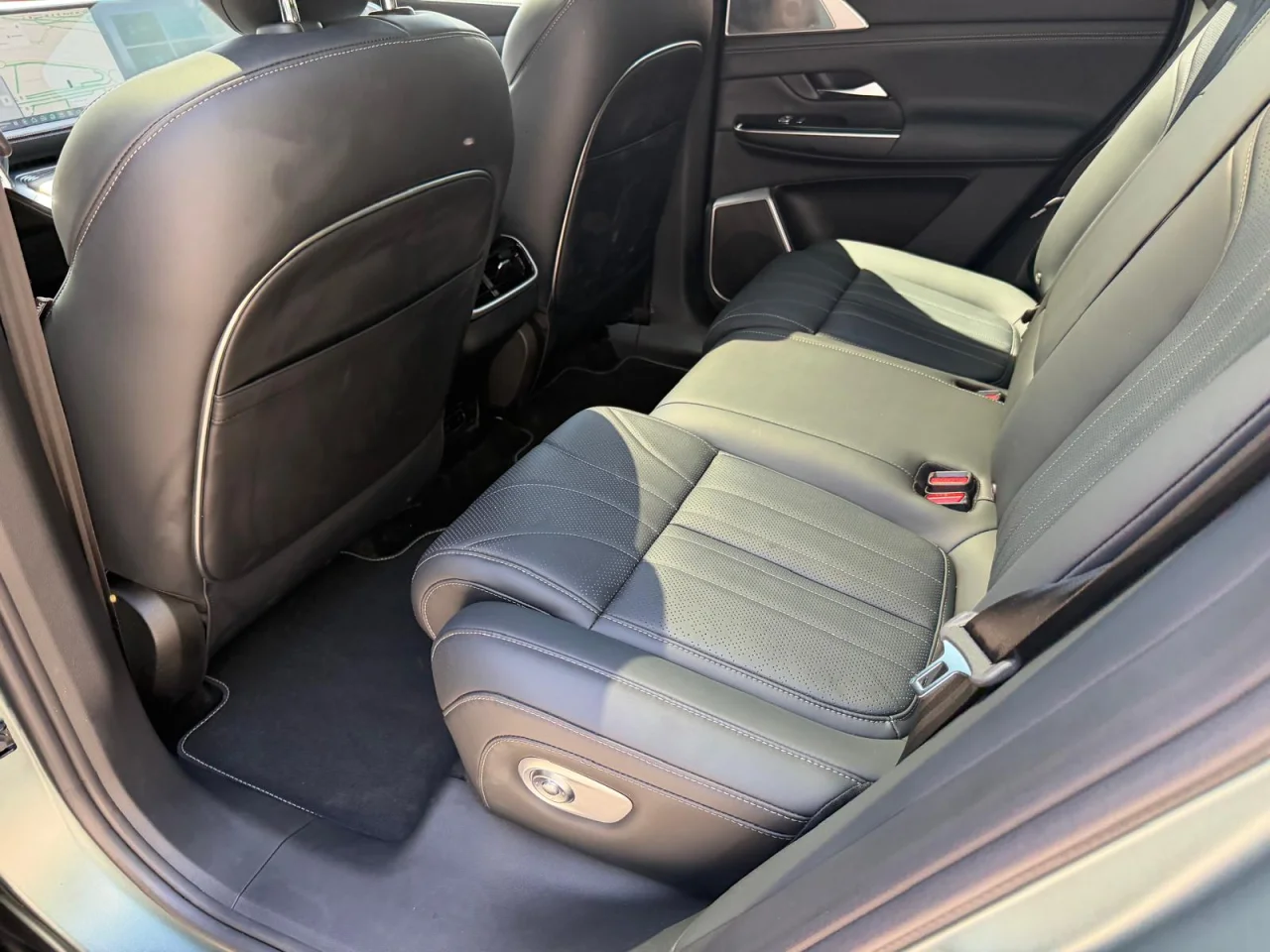 Xpeng G9 93.1 kWh AWD Performance+Premium Seat & Audio Pack 12