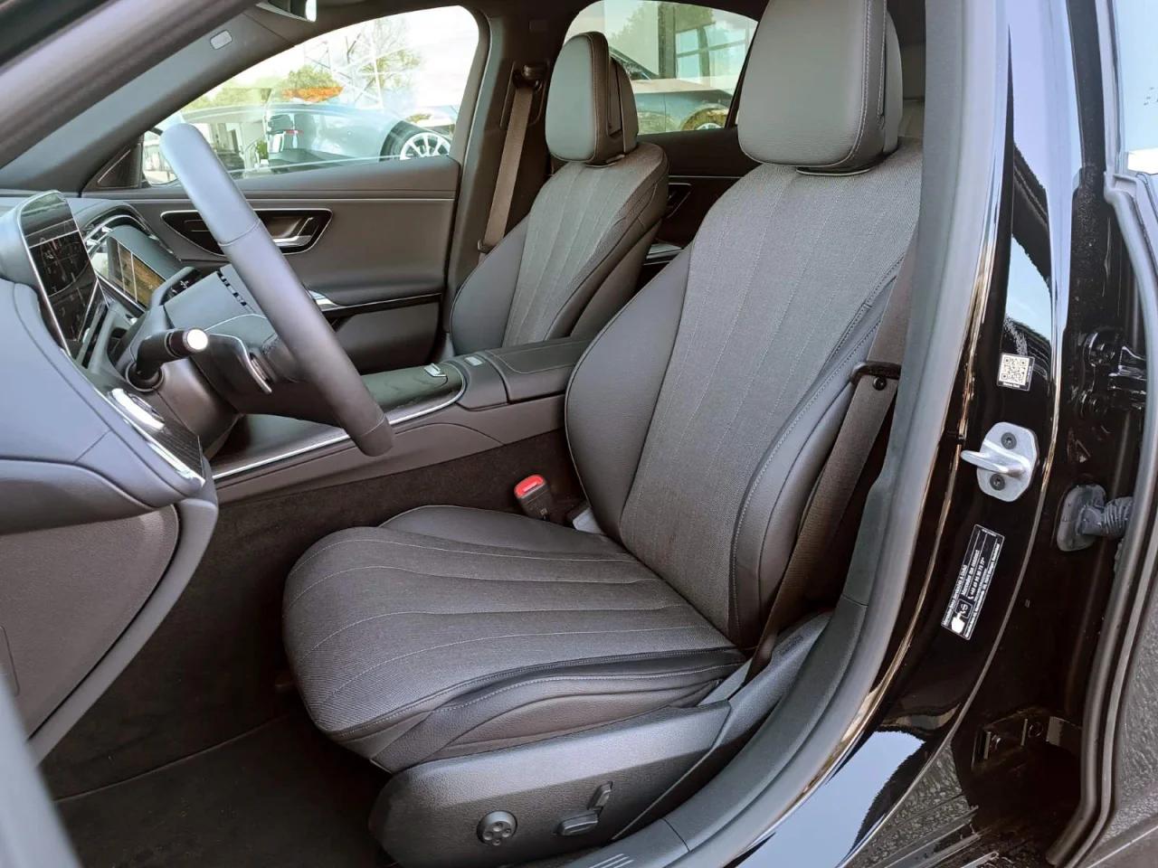 Mercedes Classe E 300 de Avantgarde Advanced Limousine 3