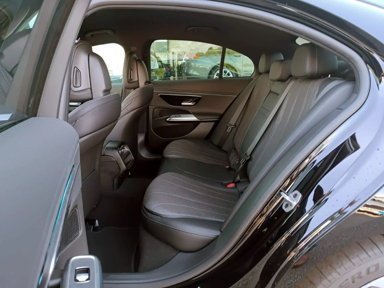 Mercedes Classe E 300 de Avantgarde Advanced Limousine 6