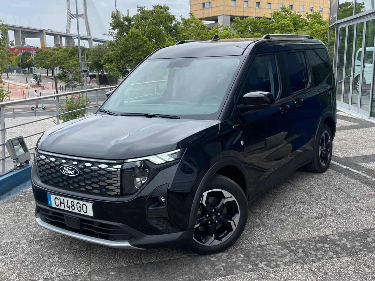 Ford Tourneo Courier ACTIVE 43,6 kwh