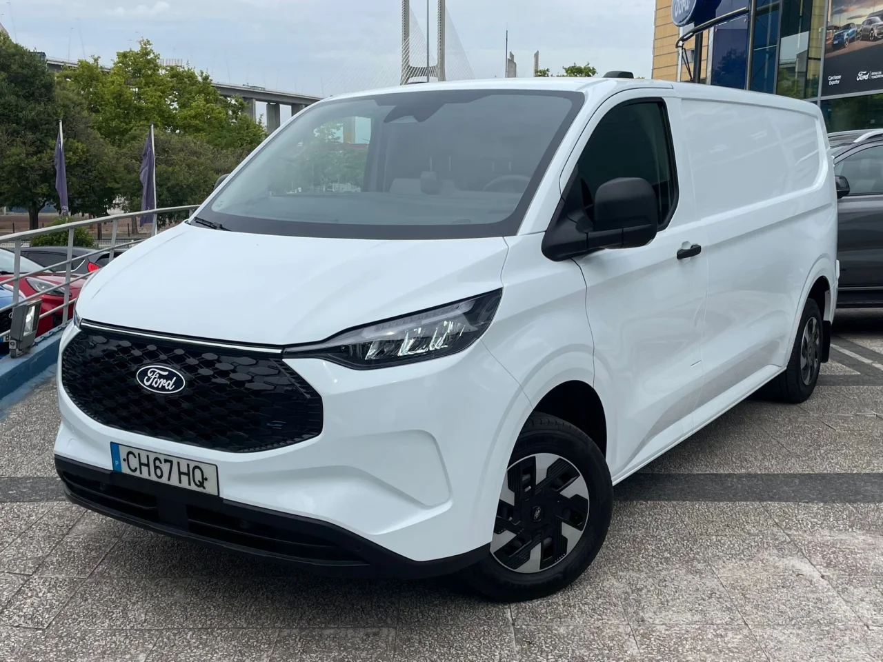 Ford Transit Custom L2 3400 kg 64 kwh