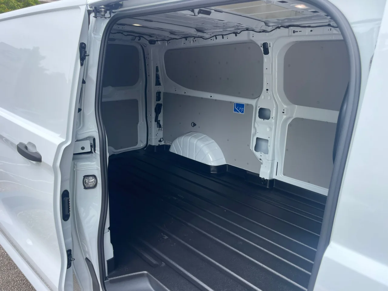 Ford Transit Custom L2 3400 kg 64 kwh 7