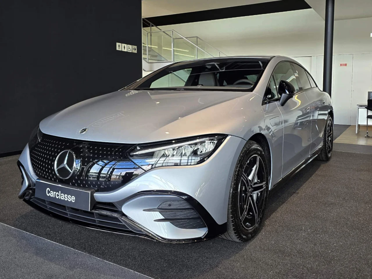 Mercedes Classe EQE 300 AMG Night Edition Limousine