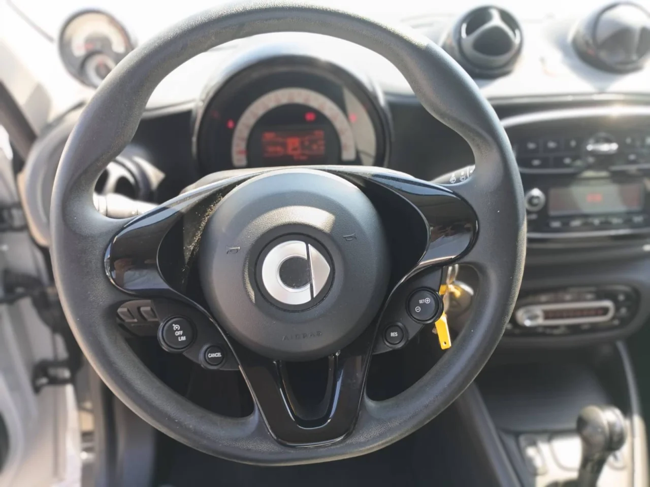 Smart EQ ForFour Caixa Automática 3
