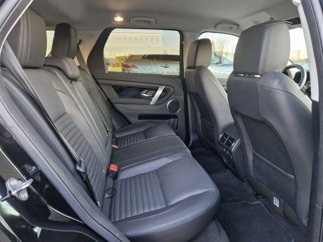 Land Rover Discovery Sport P 269e S 3
