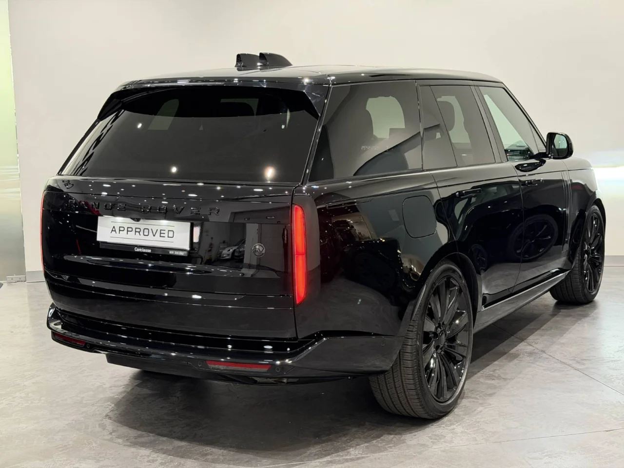 Land Rover Range Rover SV 4.4 V8 615 CV 12