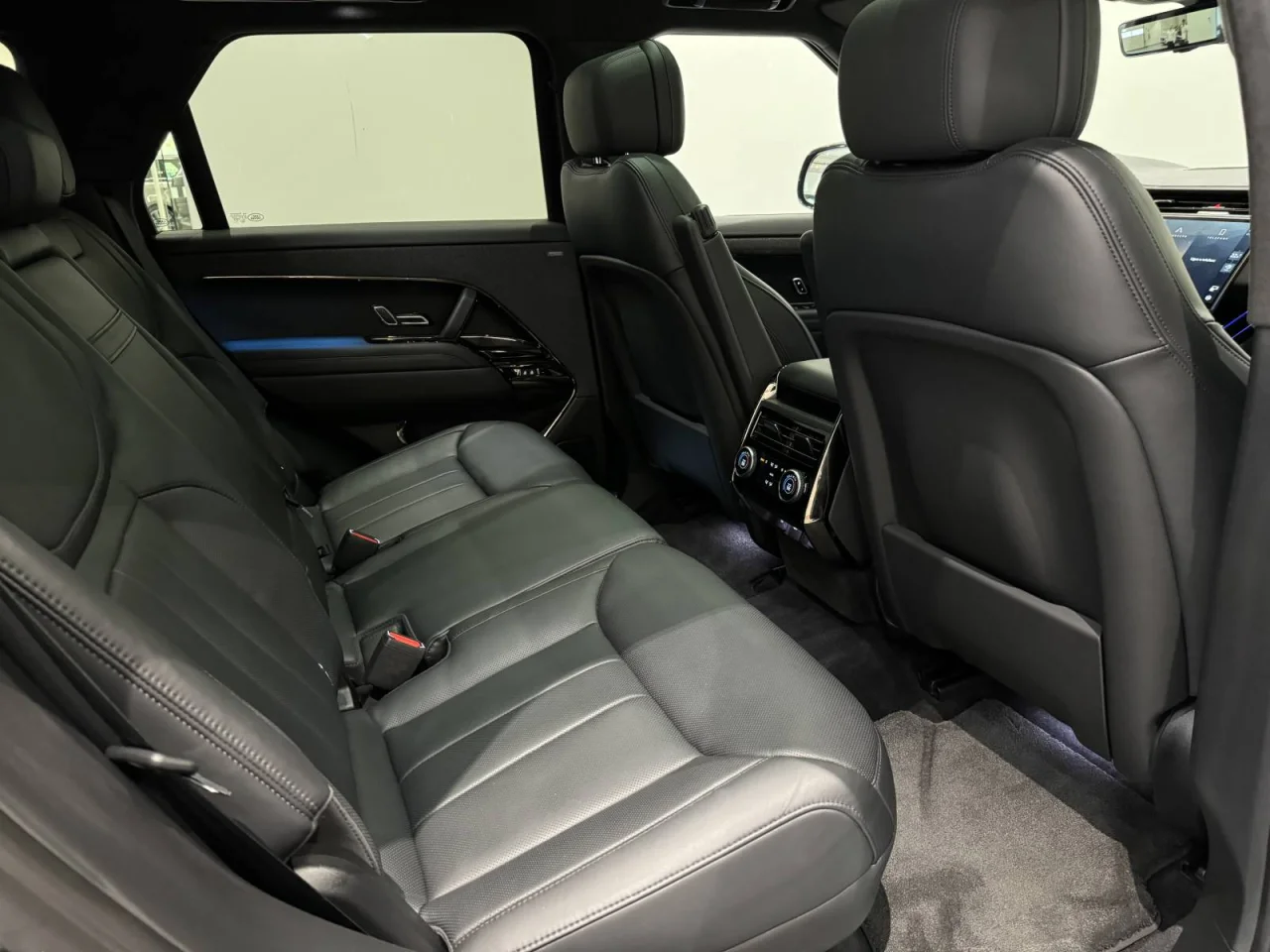 Land Rover Range Rover Sport P550e Autobiography 8