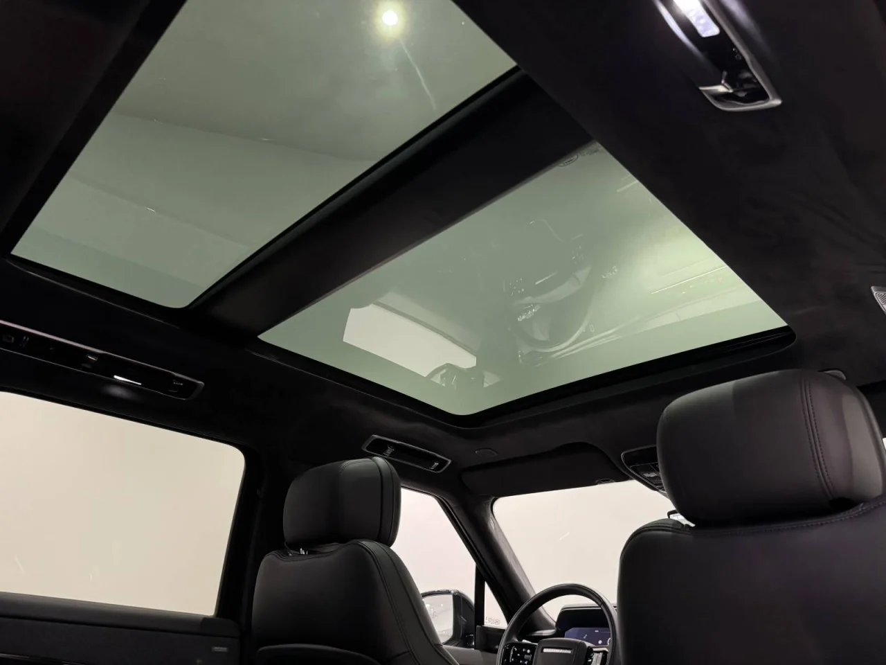 Land Rover Range Rover Sport P550e Autobiography 9