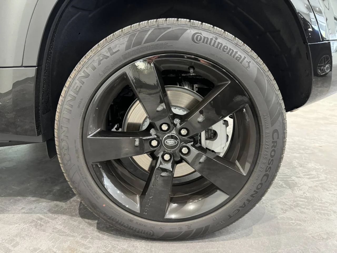 Land Rover Defender X Dynamic SE 9