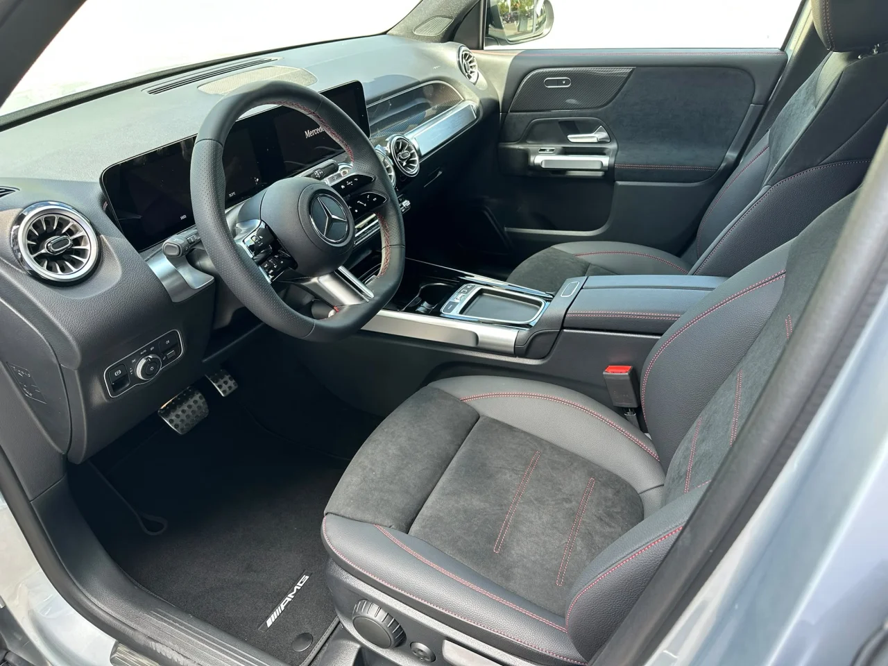 Mercedes Classe GLB 180d AMG Advanced Plus - 7 Lugares 1