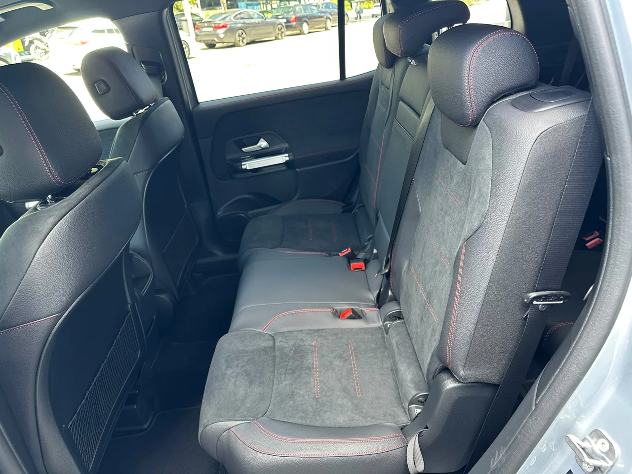 Mercedes Classe GLB 180d AMG Advanced Plus - 7 Lugares 3