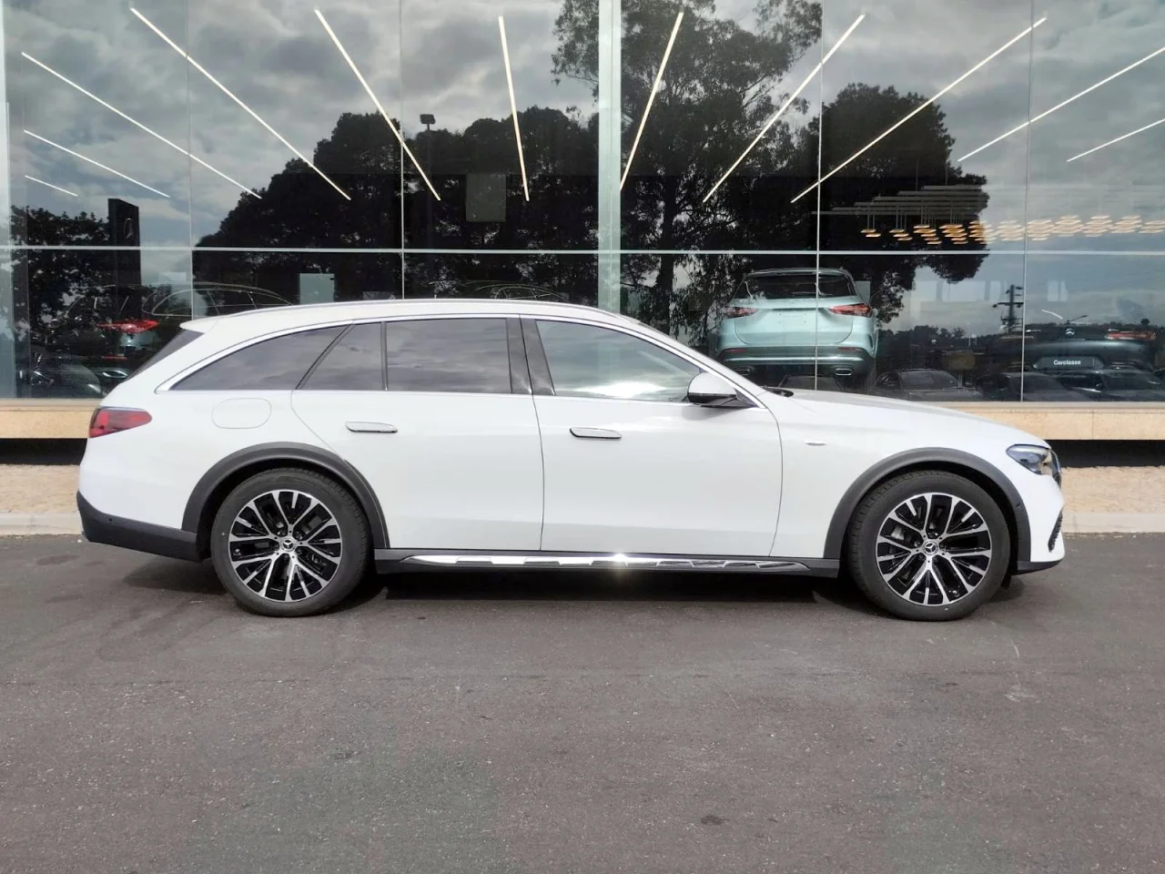 Mercedes Classe E 300de Station All Terrain Avantgarde Advanced 4 Matic 7
