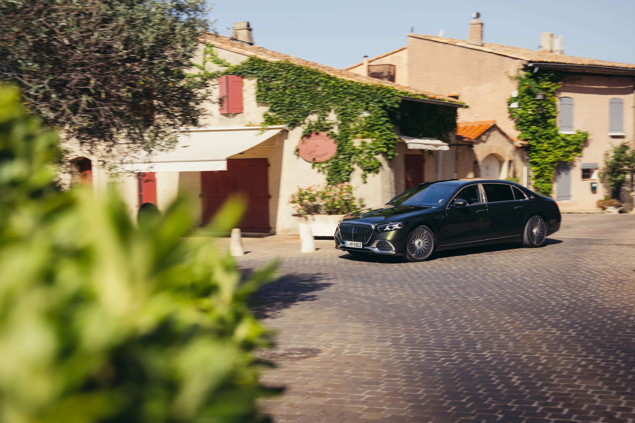 Novo Mercedes-Maybach Classe S: O Apogeu do Luxo e da Inovação Digital Chega à Carclasse