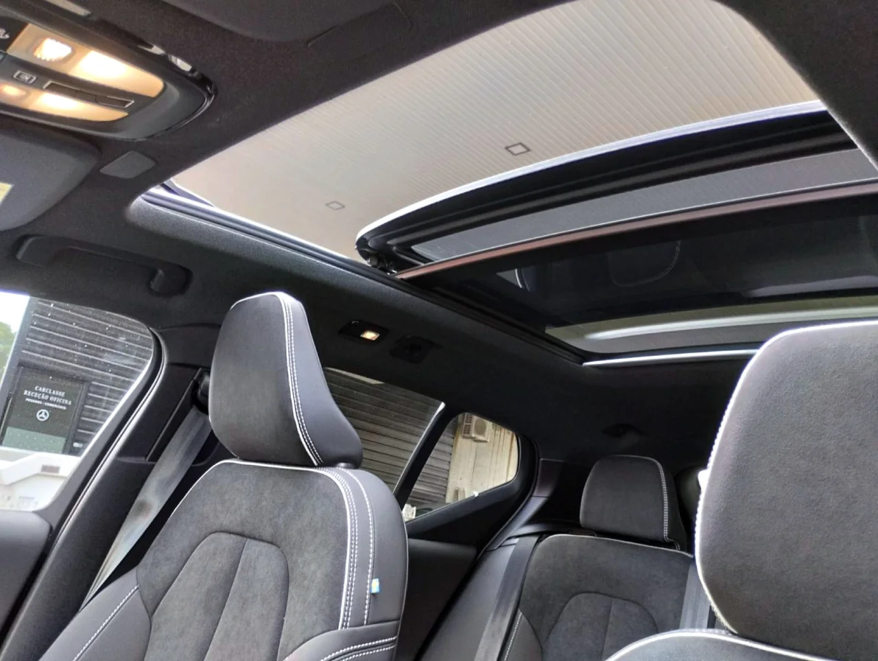 Volvo XC40 Black Edition Auto 11