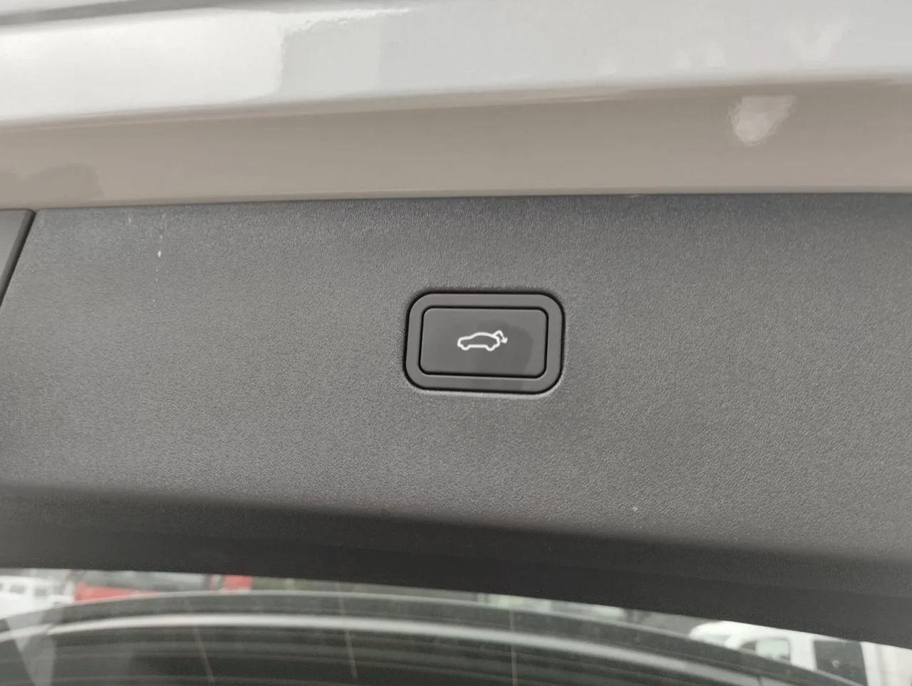 Volvo EX30 Black Edition P5 Long Range 13