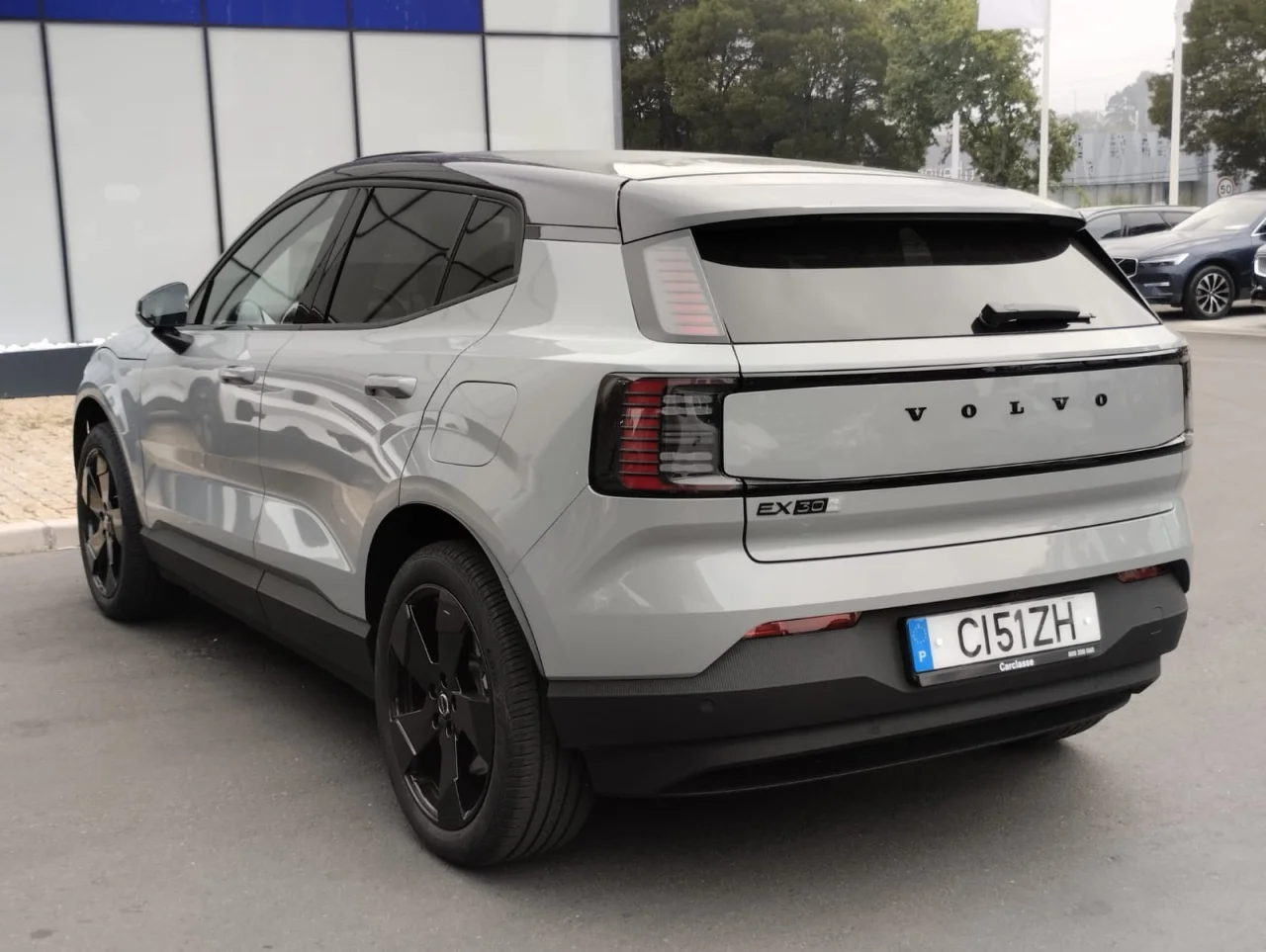 Volvo EX30 Black Edition P5 Long Range 15