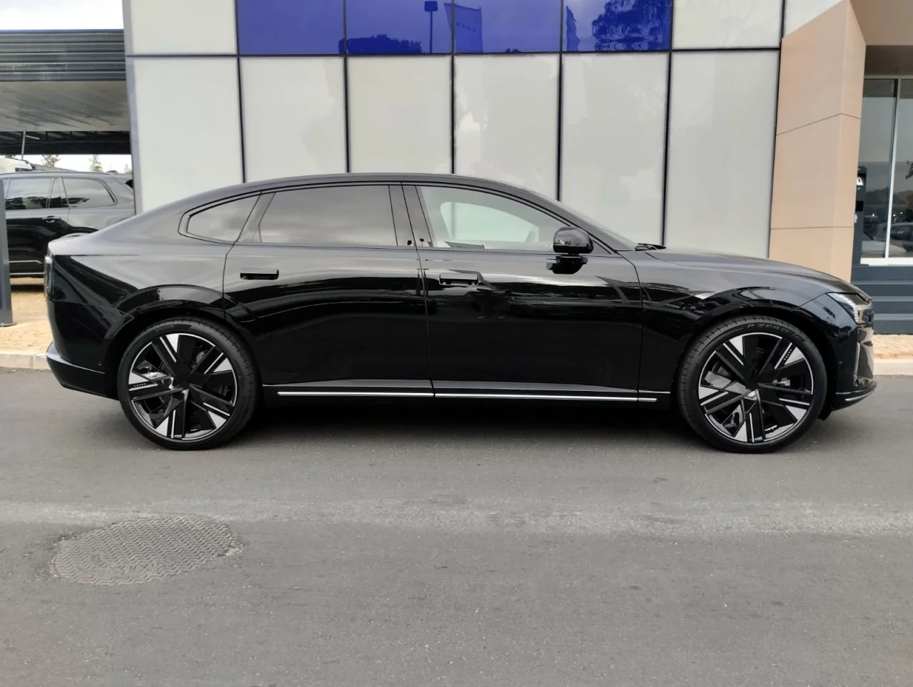 Volvo ES90 Plus Single Motor Extended Range 12