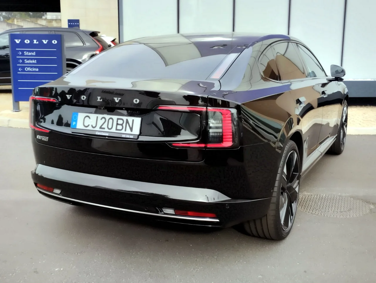 Volvo ES90 Plus Single Motor Extended Range 14