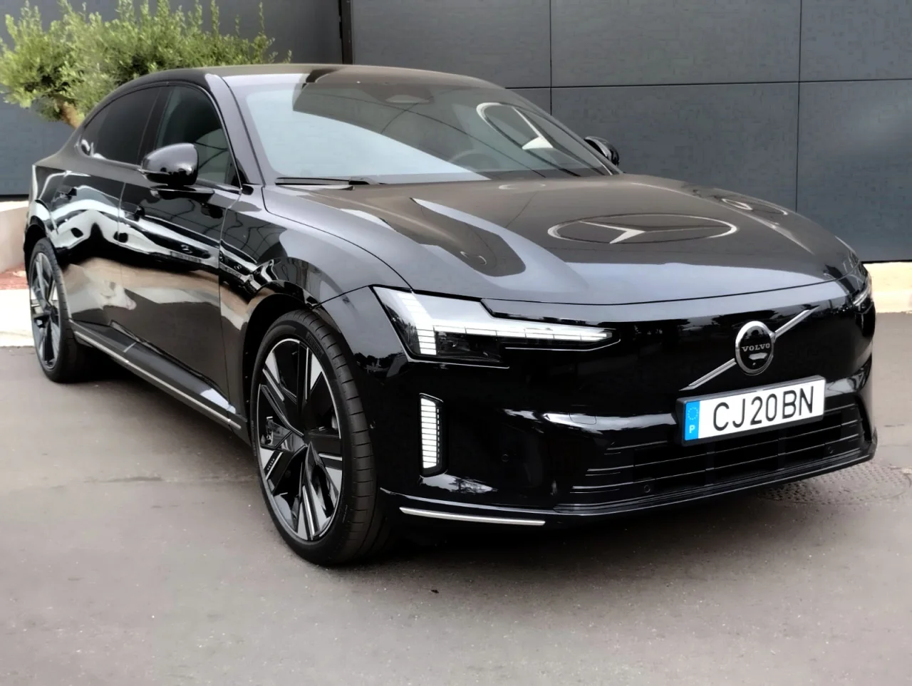 Volvo ES90 Plus Single Motor Extended Range 19