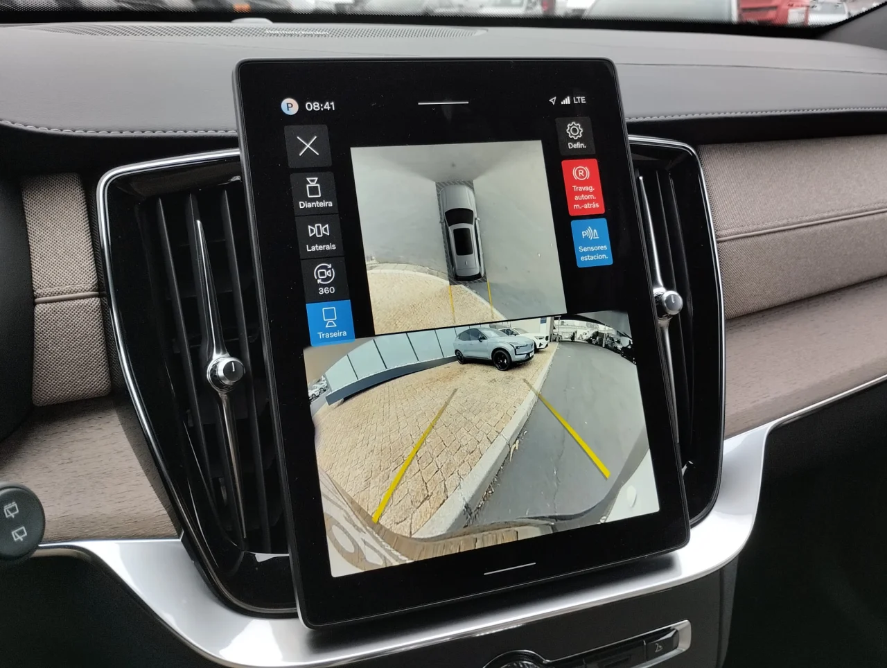 Volvo XC90 T8 Plus Dark PHEV 455cv - 7 Lugares 6
