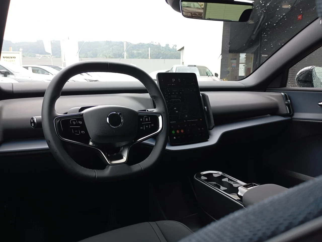 Volvo EX30 Black Edition Single Motor Extended Range 2