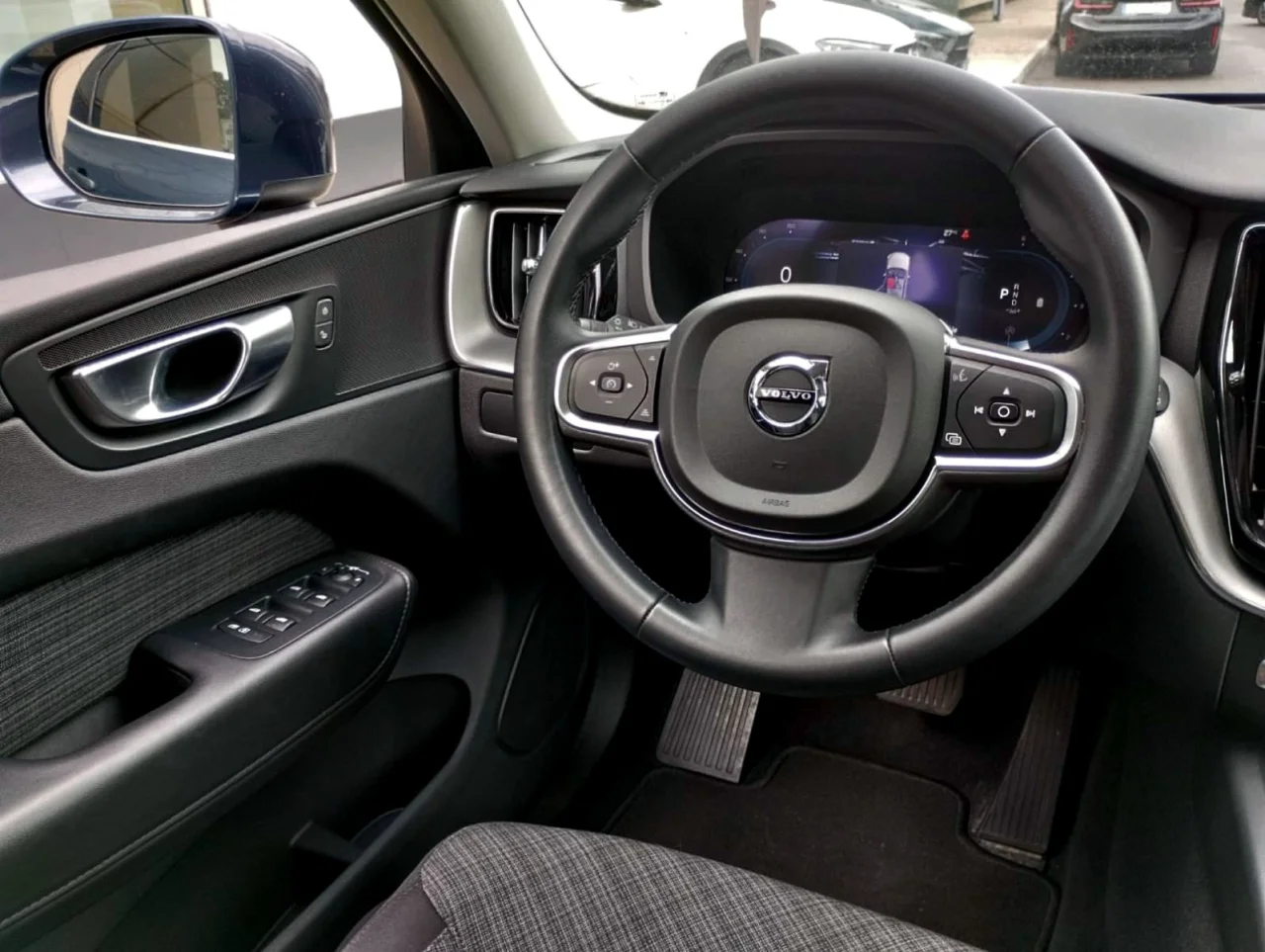 Volvo XC60 Core B4 3
