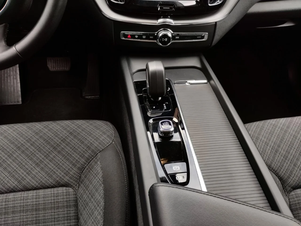Volvo XC60 Core B4 4