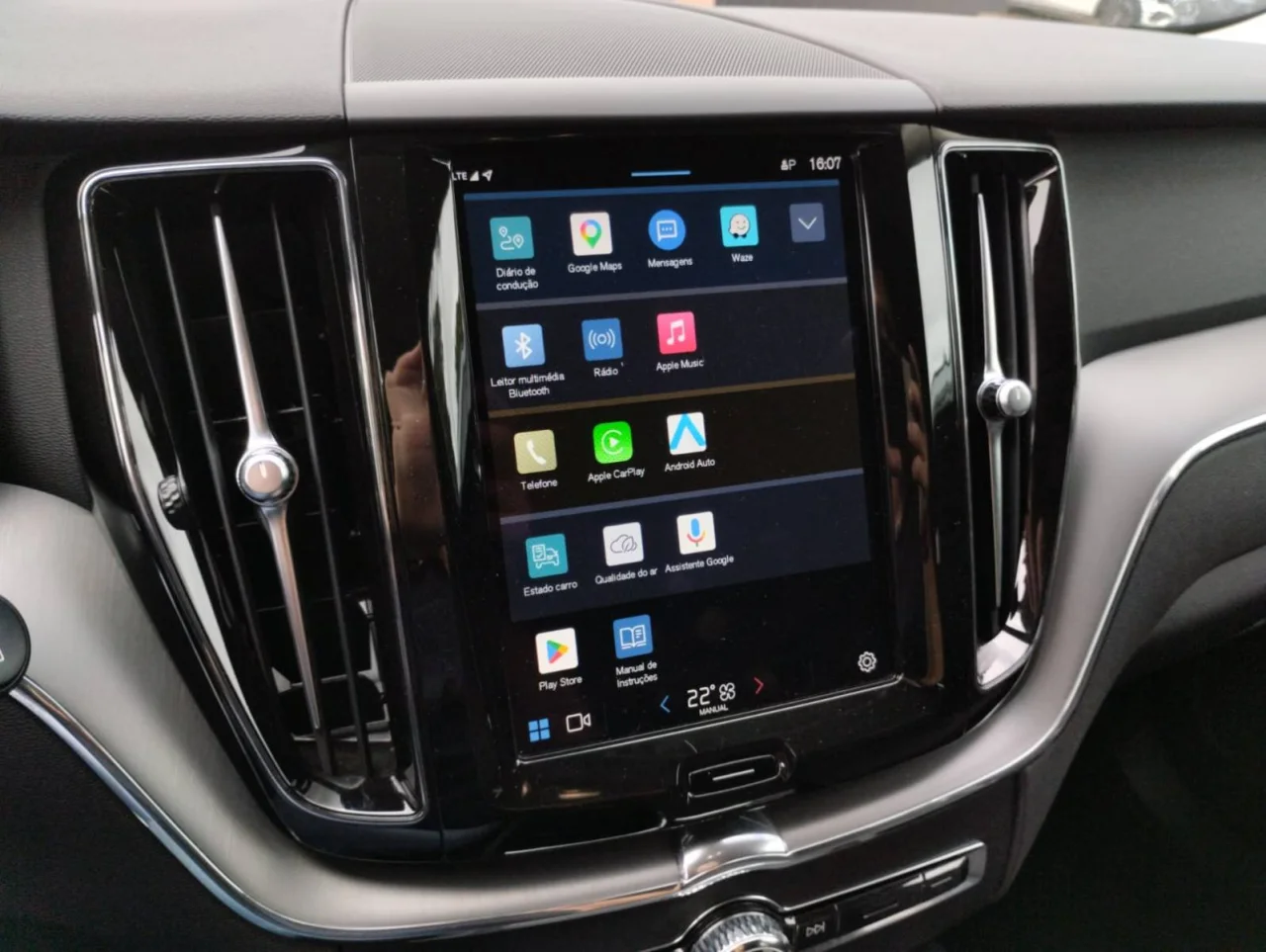 Volvo XC60 Core B4 8