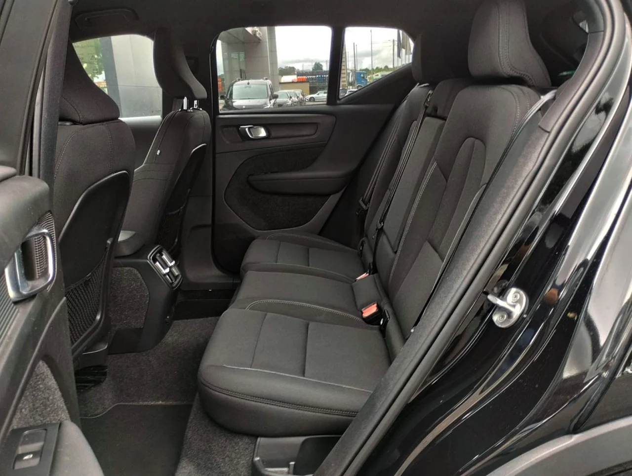 Volvo EX40 Single Motor Core 4
