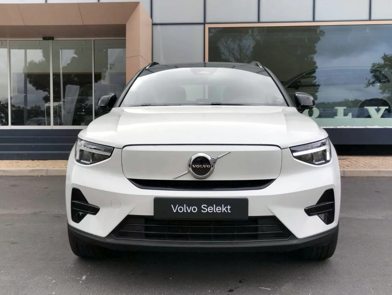 Volvo XC40 Recharge Extended Range Plus 252cv 14