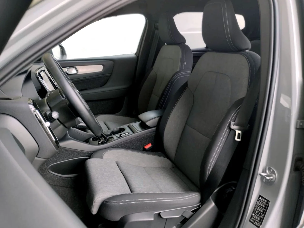 Volvo XC40 B3 Core Auto 5