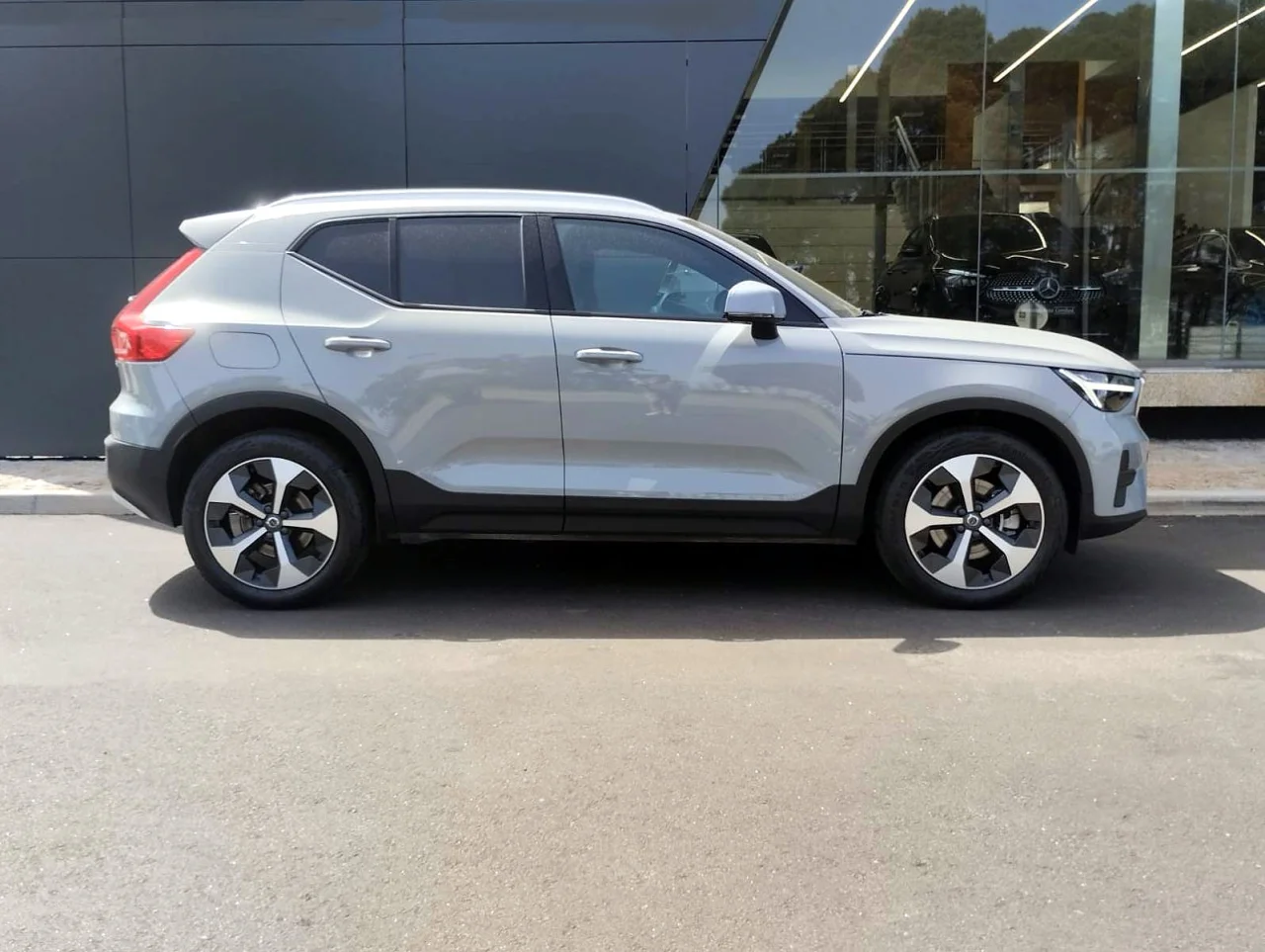 Volvo XC40 B3 Core Auto 8