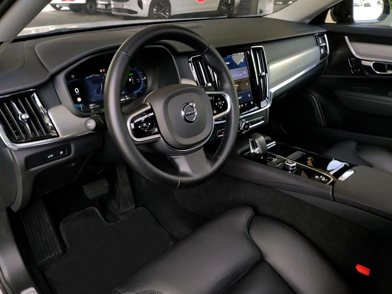 Volvo V90 T6 Plus Dark 1