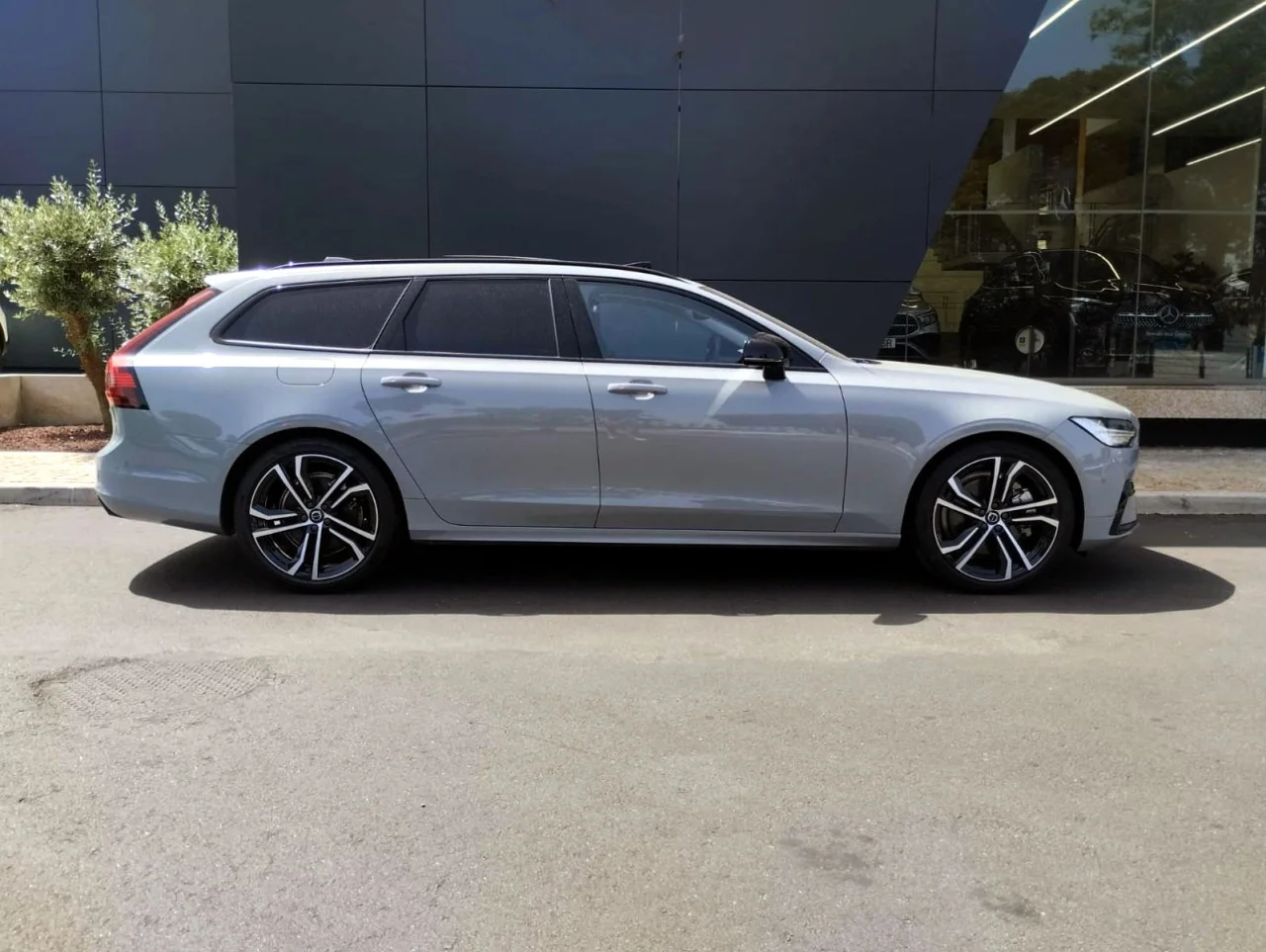 Volvo V90 T6 Plus Dark 11