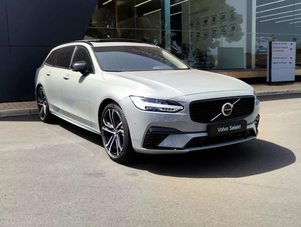 Volvo V90 T6 Plus Dark 16
