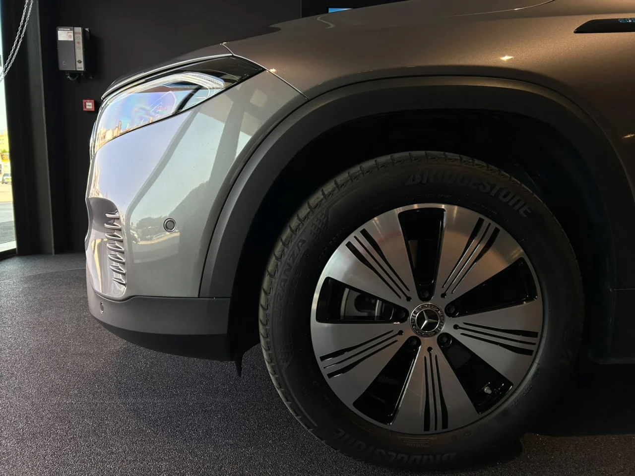 Mercedes Classe EQB 350 Progressive Premium 4 Matic 9