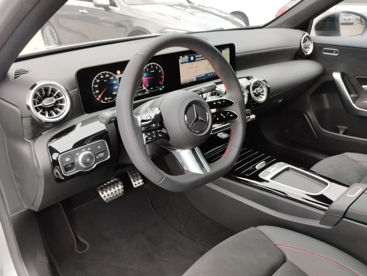 Mercedes Classe A 200 AMG Advanced 1