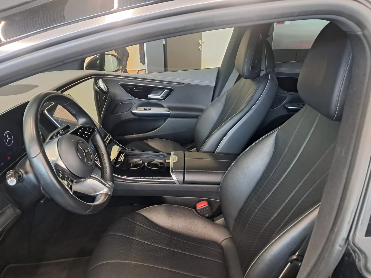 Mercedes Classe EQE 350 Eletric Art Limousine 2