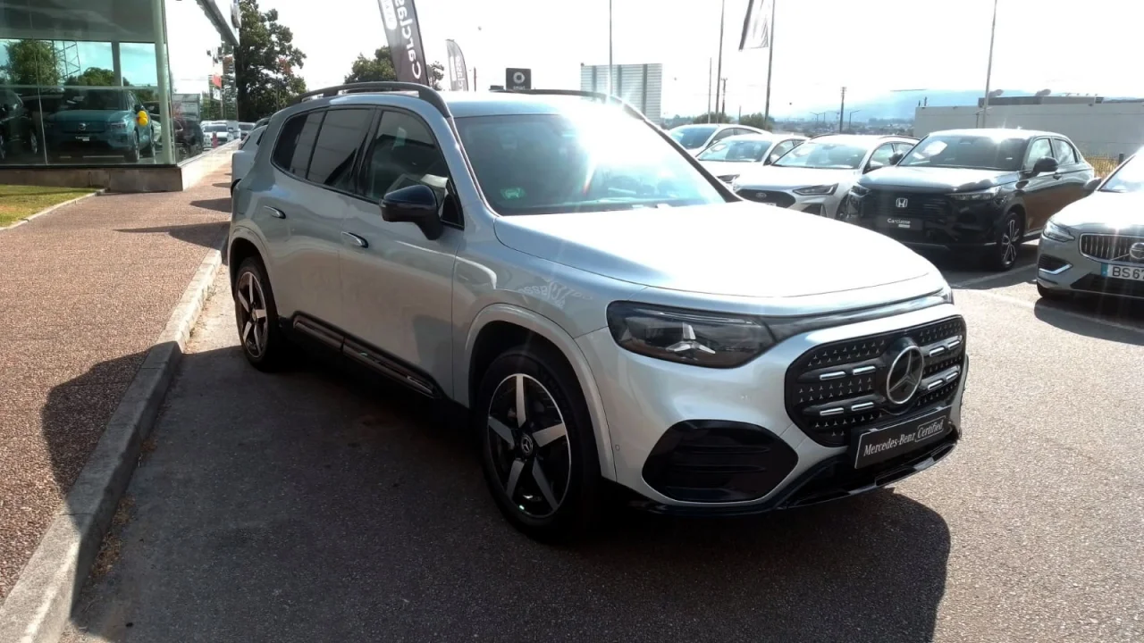 Mercedes Classe GLB 250+ AMG - 7 Lugares 10
